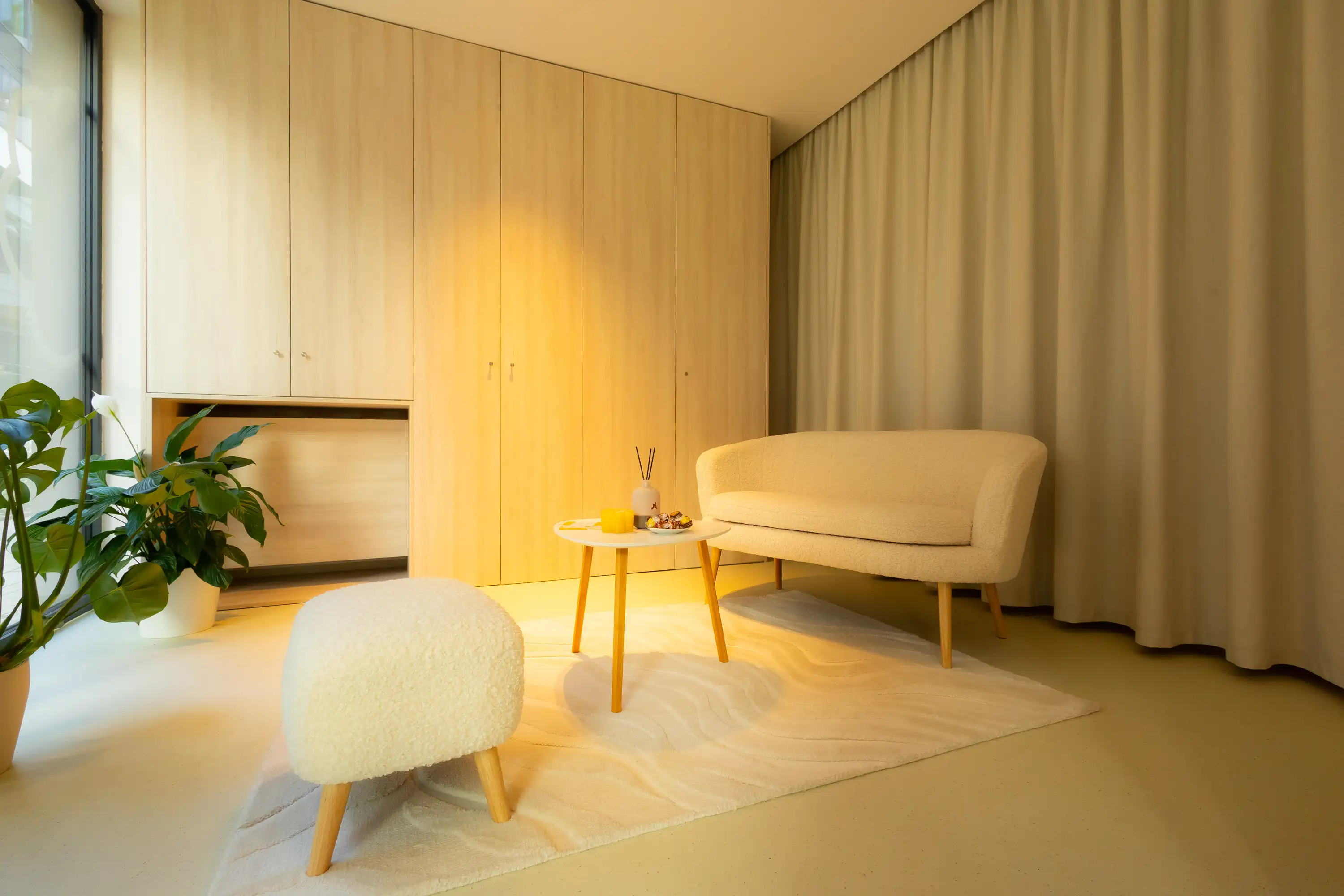 RH Body Studio interiér - čakáreň a recepcia